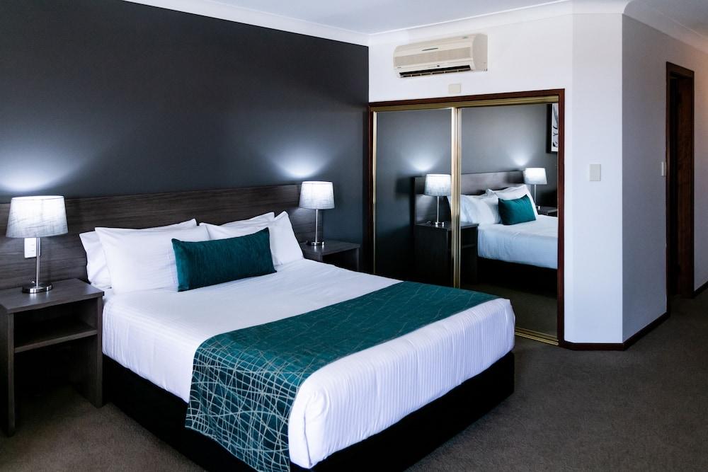 Best Western Plus Ambassador Orange Extérieur photo